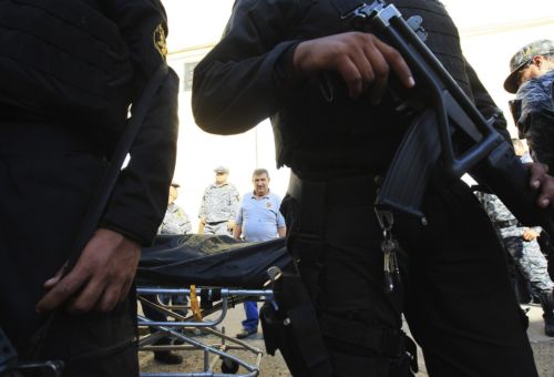 Μακελειό σε ενέδρα που έστησε το καρτέλ των ναρκωτικών στην αστυνομία στο Μεξικό