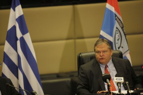 Στις Βρυξέλλες για τη σύνοδο του ΝΑΤΟ ο Δ.Δρούτσας και ο Ευ.Βενιζέλος