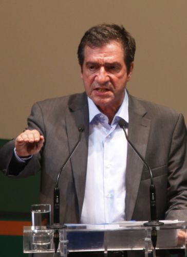 Σκληραίνει η κόντρα μεταξύ Ν.Κακλαμάνη και Γ.Καμίνη για τον Δήμο Αθηναίων