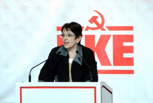 Το ΚΚΕ είναι «ο πιο συνεπής εχθρός του δικομματισμού» λέει η Αλέκα Παπαρήγα