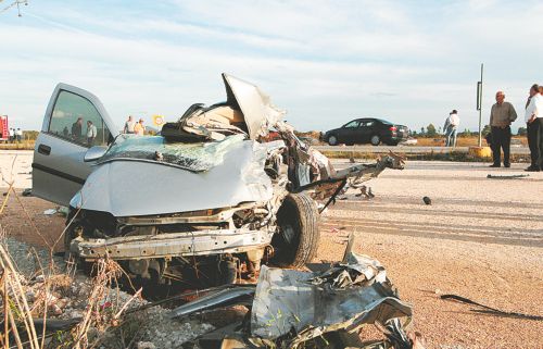 Πέντε νεκροί σε τροχαίο δυστύχημα στην Κρήτη