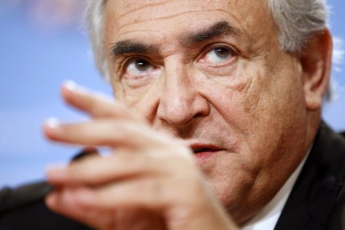 Οι συζητήσεις για παράταση στην εξόφληση του δανείου ΕΕ-ΔΝΤ ρίχνουν το spread στις 700 μονάδες