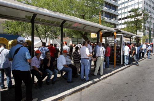 Σε δύο εταιρείες συγχωνεύονται όλες οι δημόσιες συγκοινωνίες
