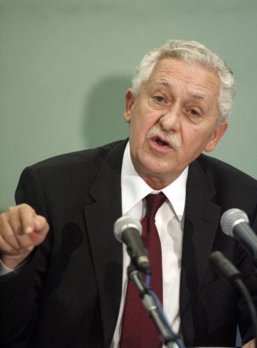 Nα μην χρησιμοποιούνται ως άλλοθι οι Eξεταστικές, ζητά ο Φώτης Κουβέλης