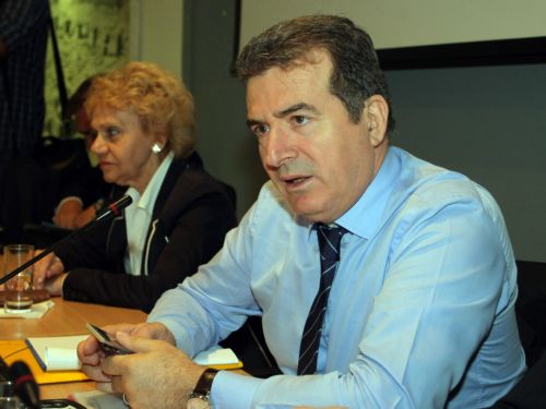 Προτεραιότητα για την οικονομία η εξωστρέφεια, τονίζει ο Μιχάλης Χρυσοχοΐδης