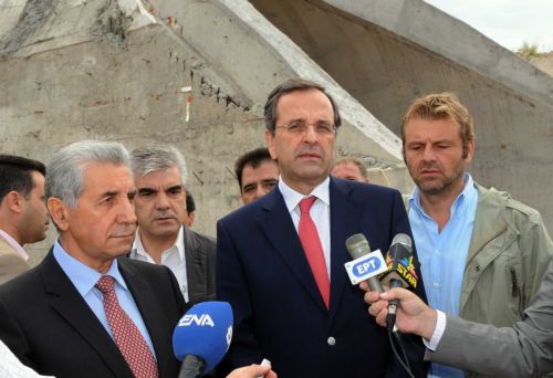 Βολές Σαμαρά στην κυβέρνηση για τα «αποτελματωμένα δημόσια έργα»