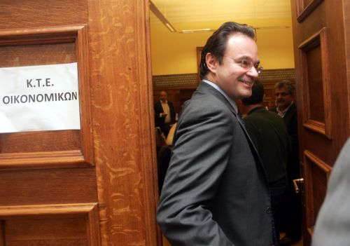 Να ενισχυθεί το κοινωνικό πρόσωπο της κυβέρνησης ζητούν οι βουλευτές του ΠΑΣΟΚ