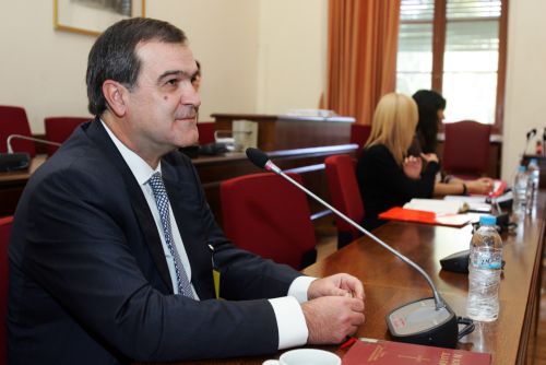 Σκάνδαλο χαρακτήρισε ο Ανδρέας Βγενόπουλος την υπόθεση των ομολόγων