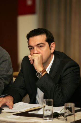 Οι εκβιασμοί της κυβέρνησης θα πέσουν στο κενό, δηλώνει ο Αλέξης Τσίπρας