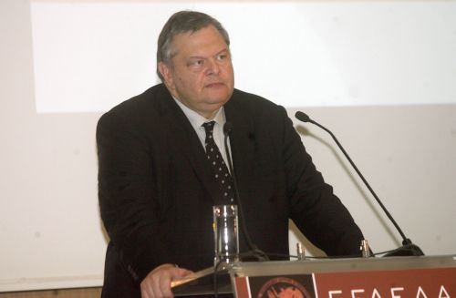 Μέσα στο 2010 η πρόταση για το δεκαπενταετές πρόγραμμα εξοπλισμών