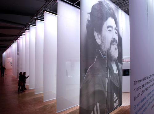 Έκκληση Μαραντόνα να απονεμηθεί το Νόμπελ Ειρήνης στις «Γιαγιάδες της Πλατείας Μαΐου»