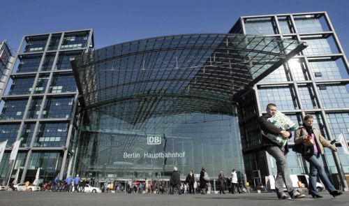 Διατηρούν οι ΗΠΑ τον συναγερμό για πιθανές τρομοκρατικές επιθέσεις στην Ευρώπη