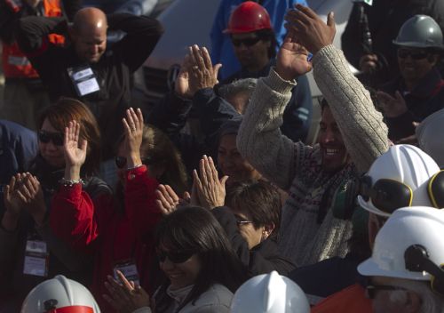 Εκατοστά από τη σωτηρία οι μεταλλωρύχοι της Χιλής