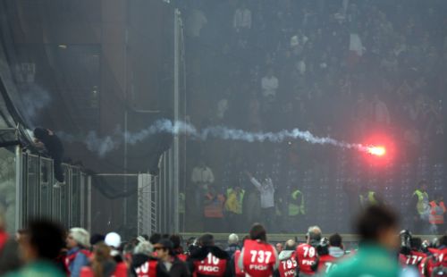 Ξύλο και αναβολή στο Ιταλία-Σερβία, ήττα σοκ για την Τουρκία