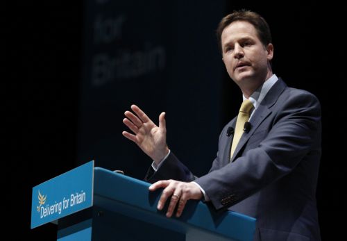 Υπεραμύνεται των μέτρων λιτότητας ο αντιπρόεδρος της βρετανικής κυβέρνησης