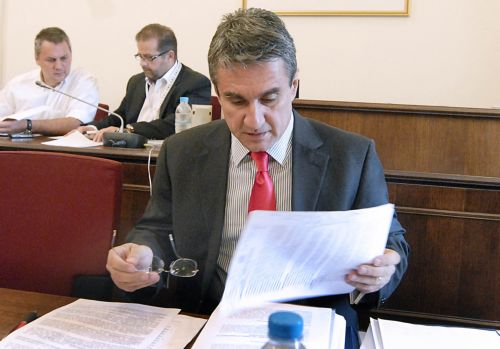 Υπεγράφη η απόφαση για εξόφληση μέρους χρεών νοσοκομείων σε προμηθευτές