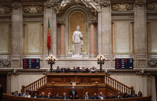 «Επαρκής» ο προϋπολογισμός λιτότητας της Πορτογαλίας, εκτιμά η Moody’s