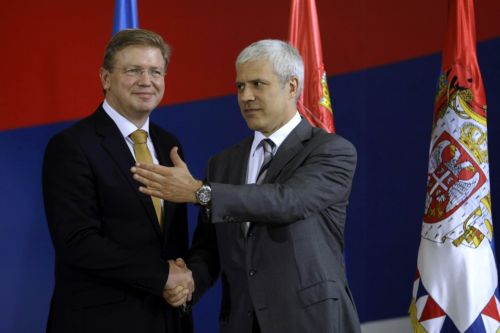 «Χωρίς χρονοτριβή» η απόφαση της ΕΕ για να λάβει η Σερβία καθεστώς υπό ένταξης χώρας