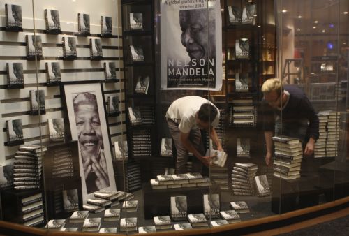 Κυκλοφόρησε το νέο βιβλίο του Νέλσον Μαντέλα