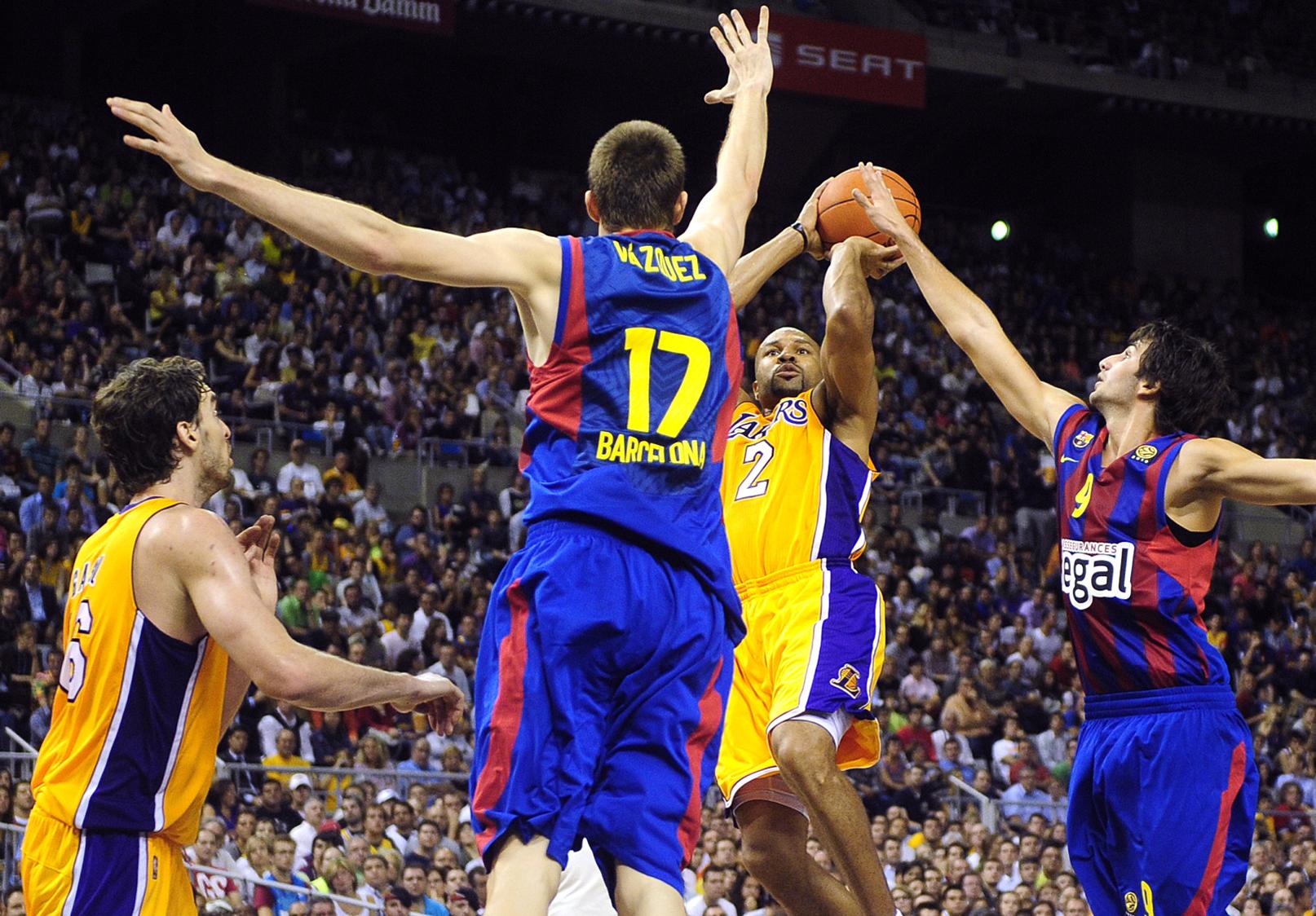 Η «Μπάρτσα» έριξε… μπάτσα στους Λέικερς σε αγώνα επίδειξης