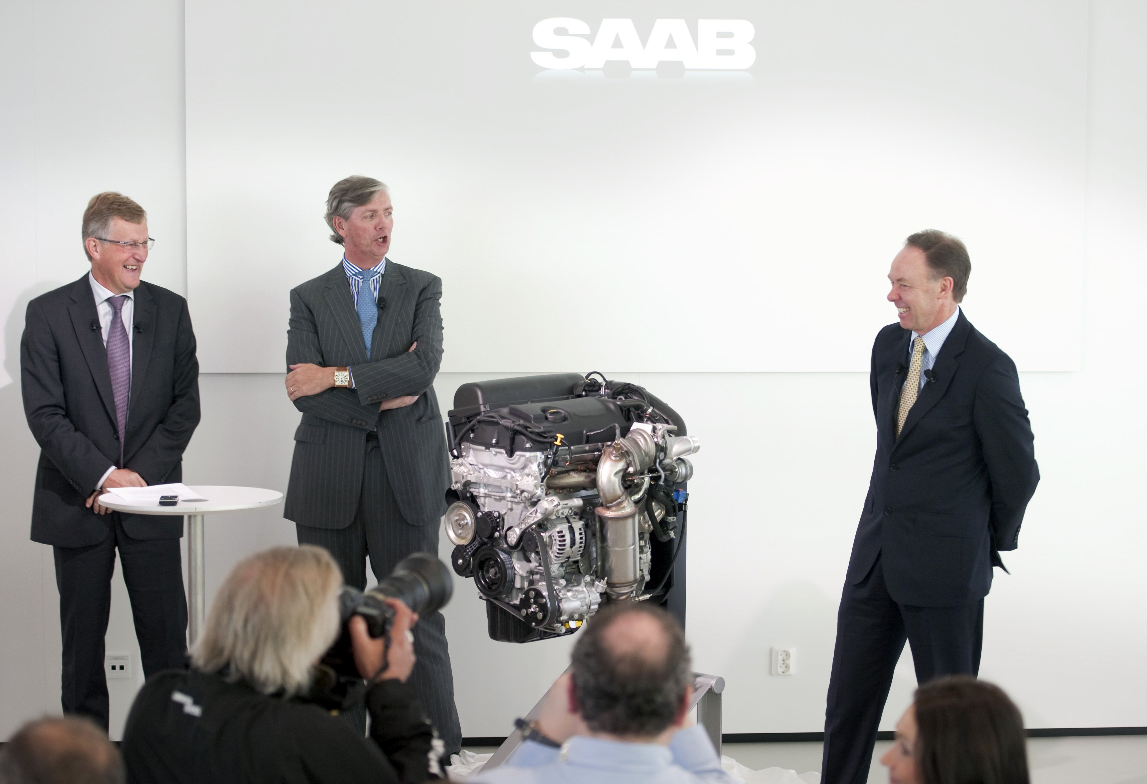 Πρόσβαση στους κινητήρες της BMW αποκτά η Saab