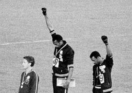 Το μετάλλιο που κέρδισε στους Ολυμπιακούς Αγώνες του 1968 πουλάει ο Τόμι Σμιθ