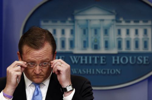 Οι ΗΠΑ διαψεύδουν πως δίνουν «σάκους με λεφτά» στην κυβέρνηση του Αφγανιστάν