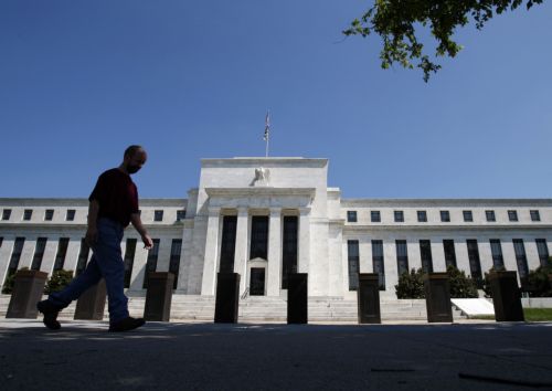 Προειδοποιήσεις Γκρίνσπαν για την ανάπτυξη στις ΗΠΑ