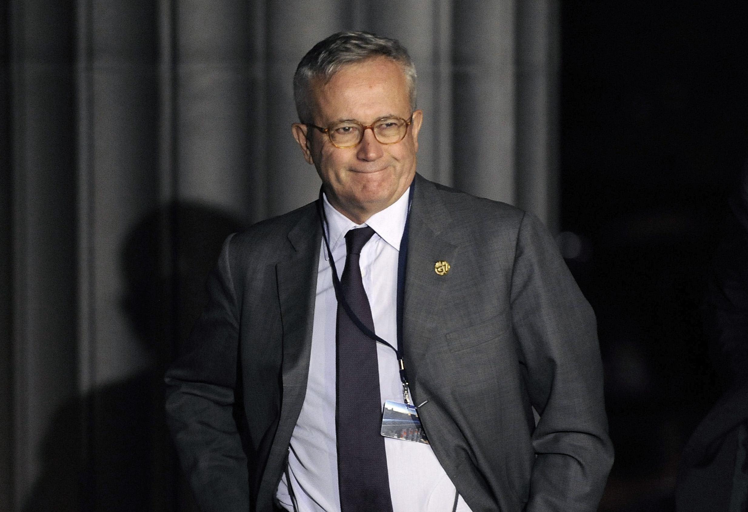 Στην κερδοσκοπία επέστρεψαν οι τραπεζίτες, διαπιστώνει ο Ιταλός υπουργός Οικονομικών