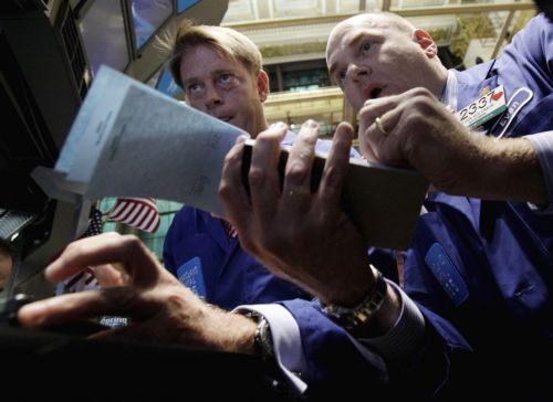 Μεικτά τα πρόσημα στις ευρωπαϊκές αγορές και τη Γουόλ Στριτ την Παρασκευή