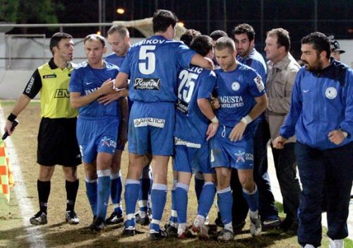 Λύτρωση στο 96′ για τον Εθνικό Άχνας, «τέλος» ο Λεμονής από την Ομόνοια