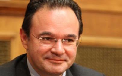 Υψηλοί τόνοι στη Βουλή και πυρά της ΝΔ κατά Παπακωνσταντίνου για το έλλειμμα