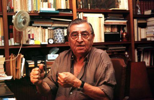 Το «τελευταίο αντίο» στον σκηνοθέτη Γιάννη Δαλιανίδη είπε πλήθος κόσμου