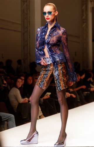 Τέλος τo μίνι, επιστροφή στην… ευπρέπεια σε θέρετρο της νότιας Ιταλίας