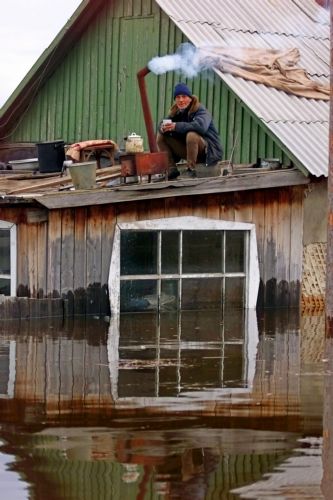 Εννέα νεκροί από τις πλημμύρες στη Ρωσία