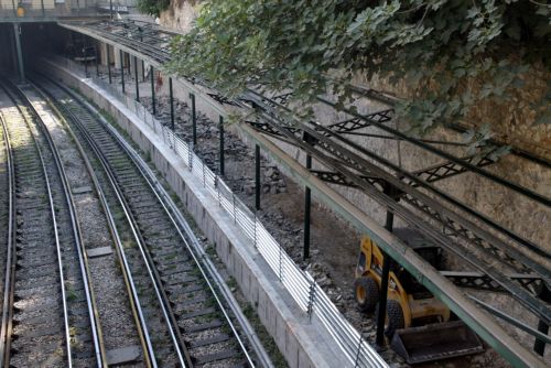 Παράσταση διαμαρτυρίας του ΠΑΜΕ στη διοίκηση του ΗΣΑΠ για την καθυστέρηση ολοκλήρωσης των έργων