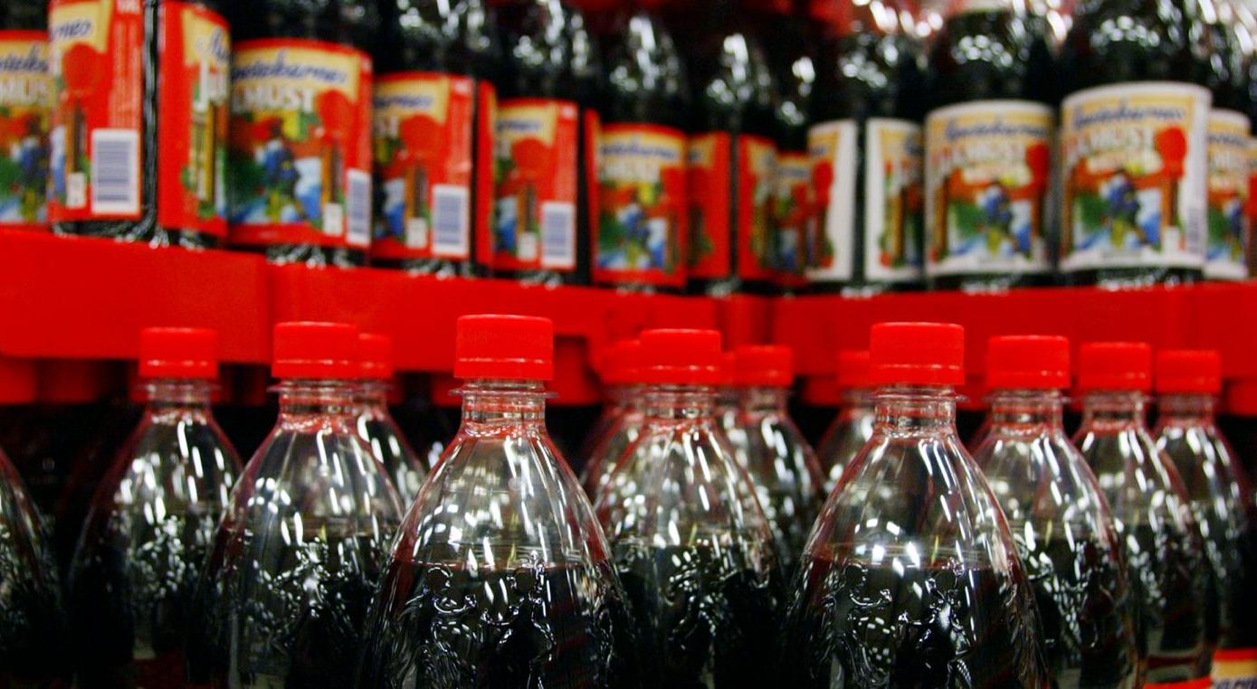 Απαγόρευση στην αγορά αναψυκτικών με κουπόνια της πρόνοιας ζητά ο Μπλούμπεργκ