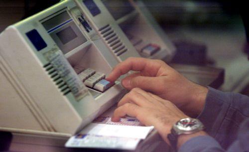 Σε 24ωρη προειδοποιητική απεργία κατέρχονται στις 5 Νοεμβρίου οι πράκτορες του ΟΠΑΠ