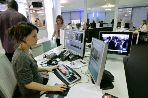 Σε δημόσια διαβούλευση τα ζητήματα που αφορούν στη διαδικτυακή ενημέρωση και επικοινωνία