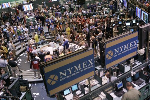 Πάνω από τα 82 δολάρια το πετρέλαιο μετά την αύξηση-ρεκόρ των κινεζικών εισαγωγών