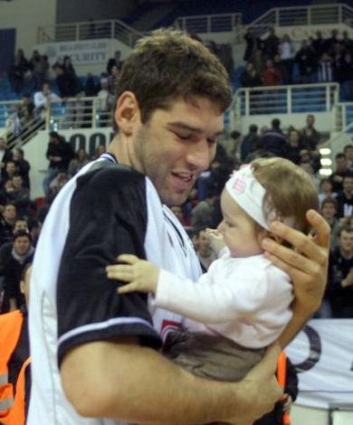 Το Περιστέρι ανακοίνωσε την απόκτηση του Τσιάκου