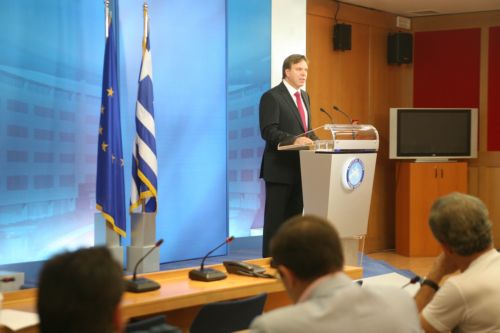 Τα παραποιημένα στοιχεία, κατά την κυβέρνηση, ο στόχος της Εξεταστικής για την οικονομία