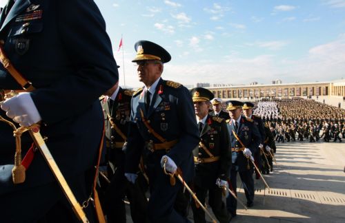 Υπόθεση κατασκοπείας -με αναφορές και στην Ελλάδα- συγκλονίζει την Τουρκία