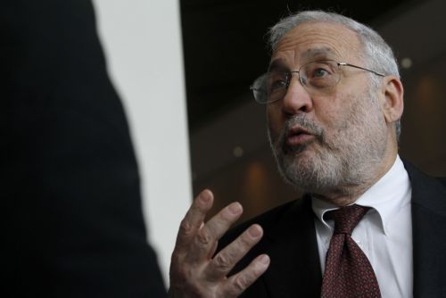 To ρεύμα λιτότητας στην ΕΕ απειλεί ευρώ και Ισπανία, προειδοποιεί ο Τζ.Στίγκλιτς