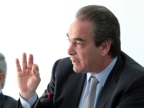 Φοροεπιδρομή σε μια αγορά που έχει γονατίσει, καταγγέλλει το ΕΒΕΑ