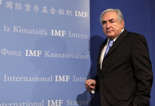 Πρόσθετα δημοσιονομικά μέτρα για το 2011 – 2013 ζητεί από την Ελλάδα το ΔΝΤ