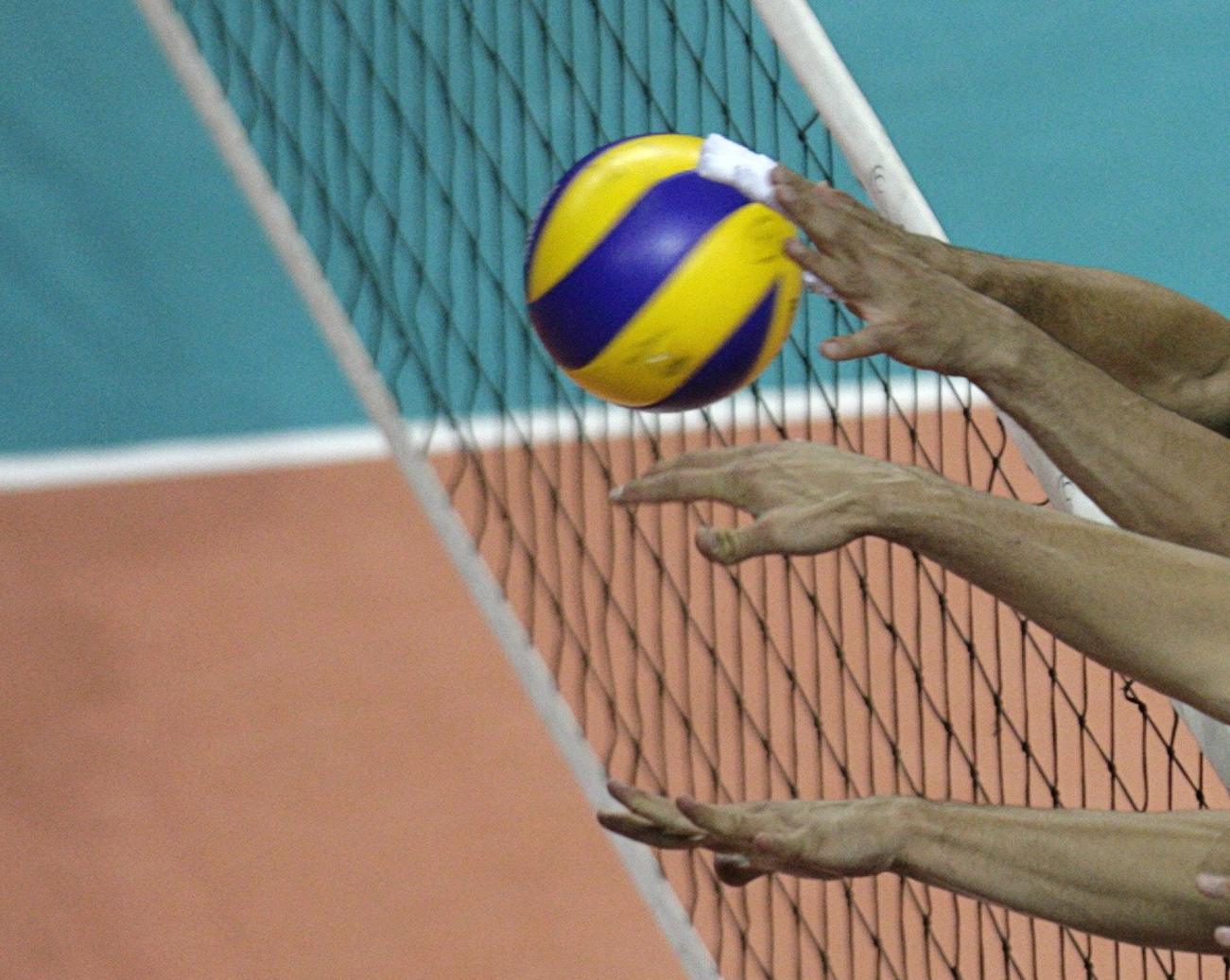 Κοινή άφιξη «αιωνίων» στη Σαντορίνη για το Σούπερ Καπ του βόλεϊ