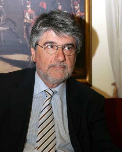 Στον εισαγγελέα Αρείου Πάγου καταγγελίες για υπόθεση κρατικών προμηθειών