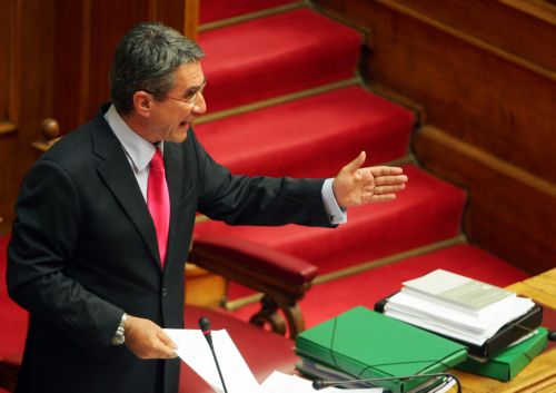 Υπέρογκο το κόστος περίθαλψης παράνομων μεταναστών, σύμφωνα με το υπουργείο Υγείας