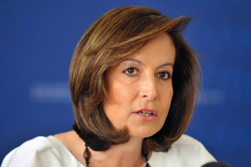 Ευθύνη της Πολιτείας τα σχολικά βιβλία, απαντά στην Εκκλησία η Άννα Διαμαντοπούλου